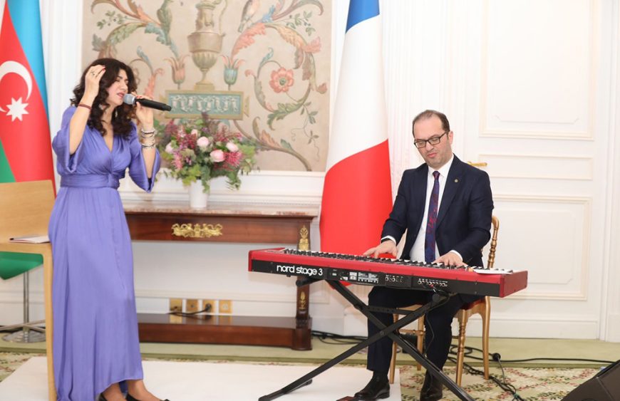 event-at-france