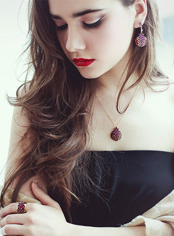 pomegranate-collections-resm